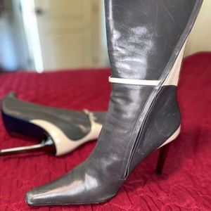 Grey/Cream & White boot